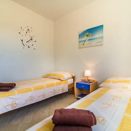 2 Apartment