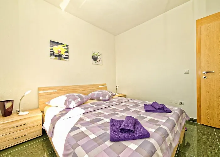 Διαμέρισμα 2