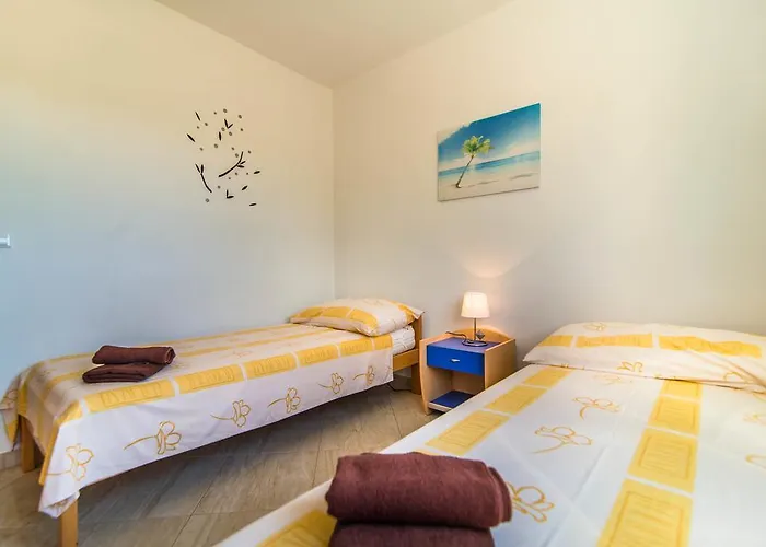 2 Διαμέρισμα